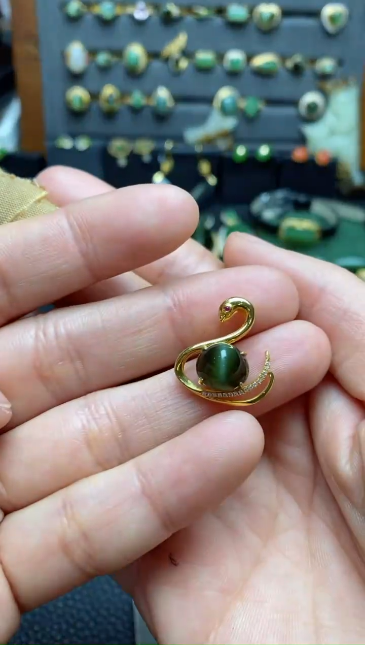 【闪购商品】和田玉吊坠18K金镶嵌吊坠