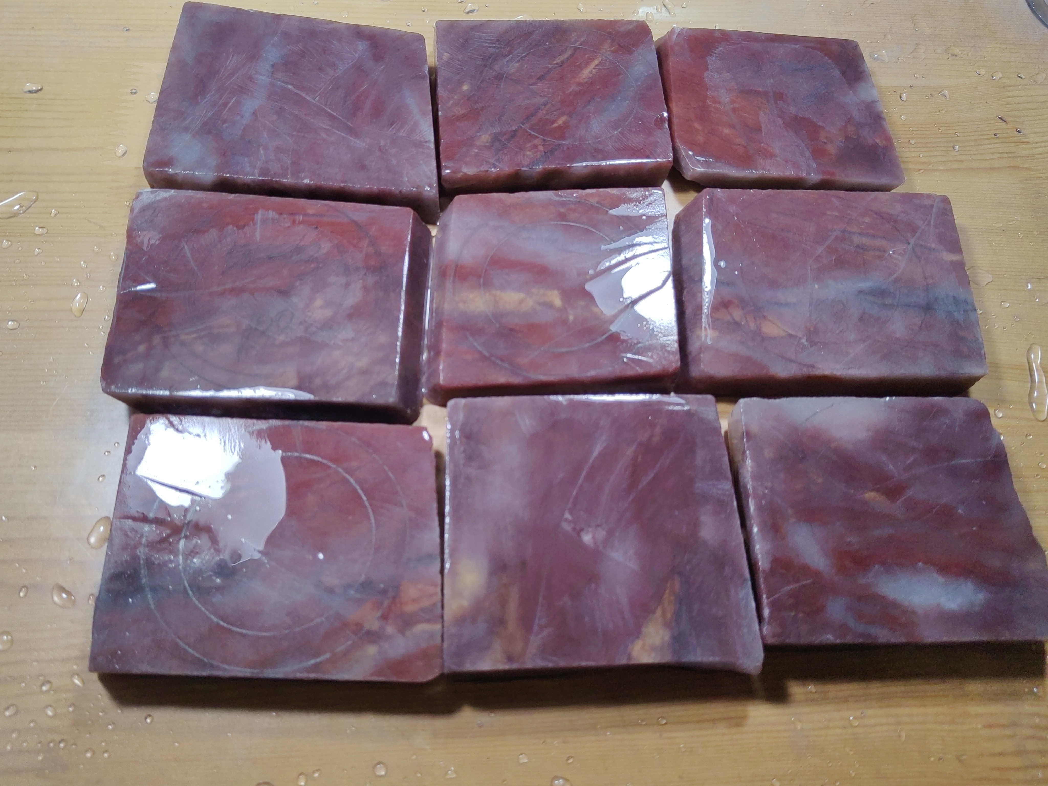 金丝玉鸡血红手镯定制加工多样性发货