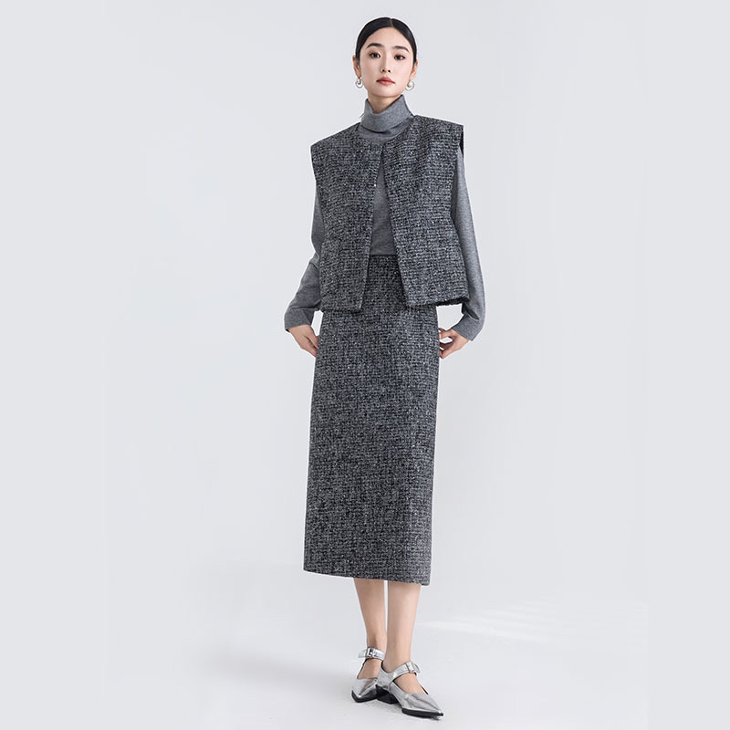 文果怡彩秋季小香风马甲 99245033030