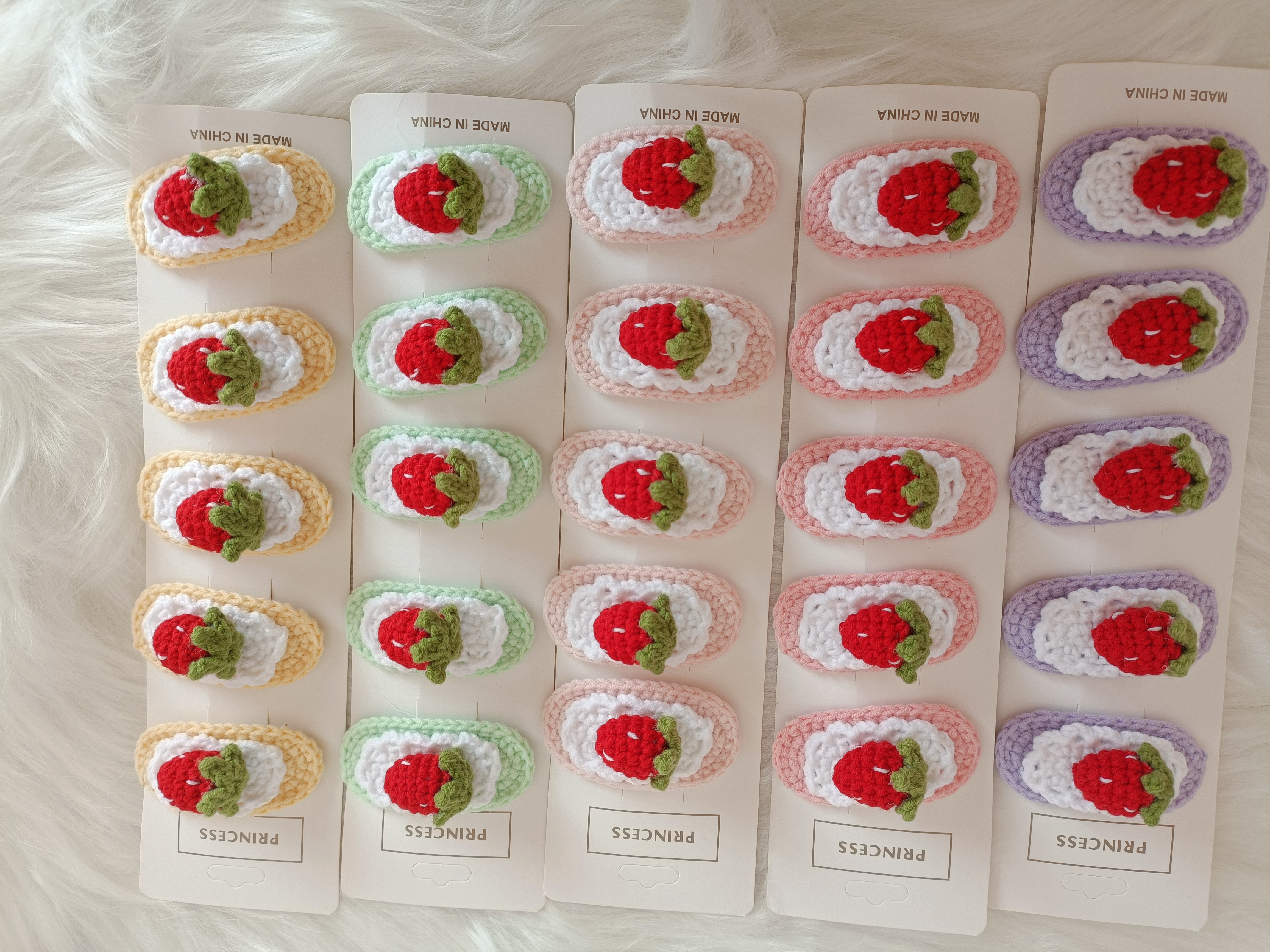 直播选款纯手工毛线钩织发夹玩偶钥匙扣等