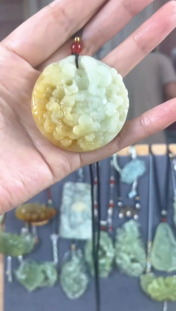 【闪购商品】岫玉颈饰未镶嵌岫玉