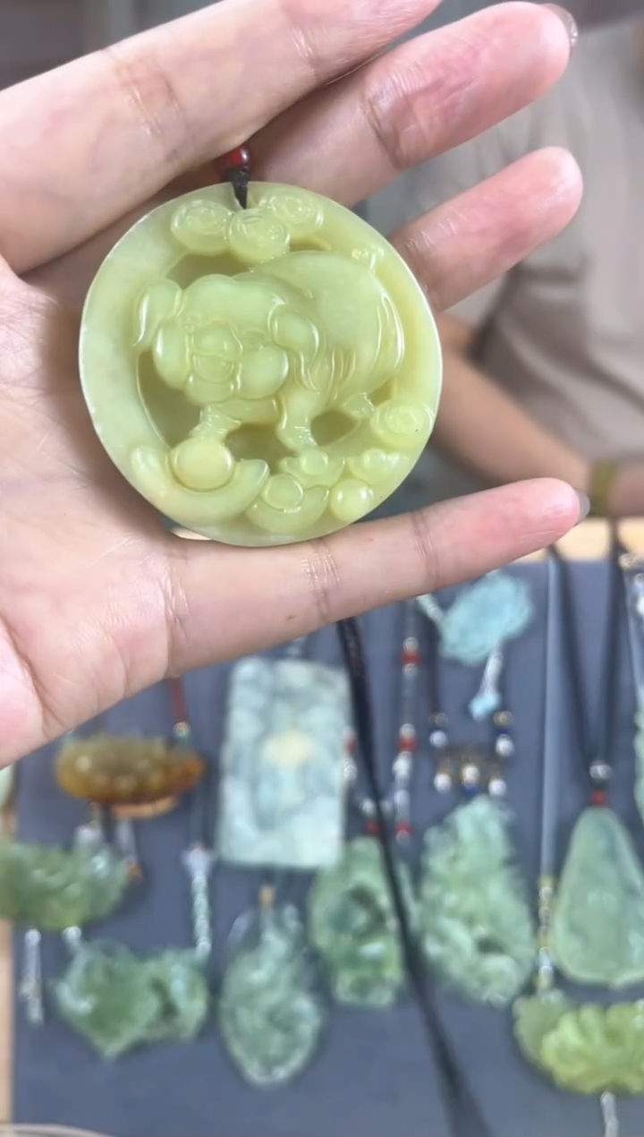 【闪购商品】岫玉颈饰未镶嵌岫玉