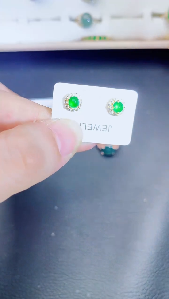 【闪购商品】翡翠耳饰银S925镶嵌天然翡翠A货243
