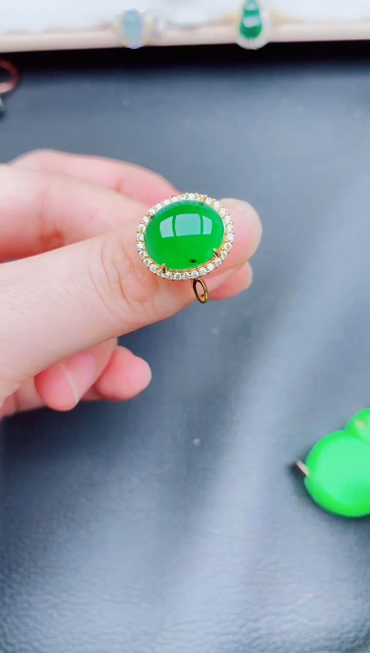 【闪购商品】翡翠戒指银S925镶嵌天然翡翠A货190