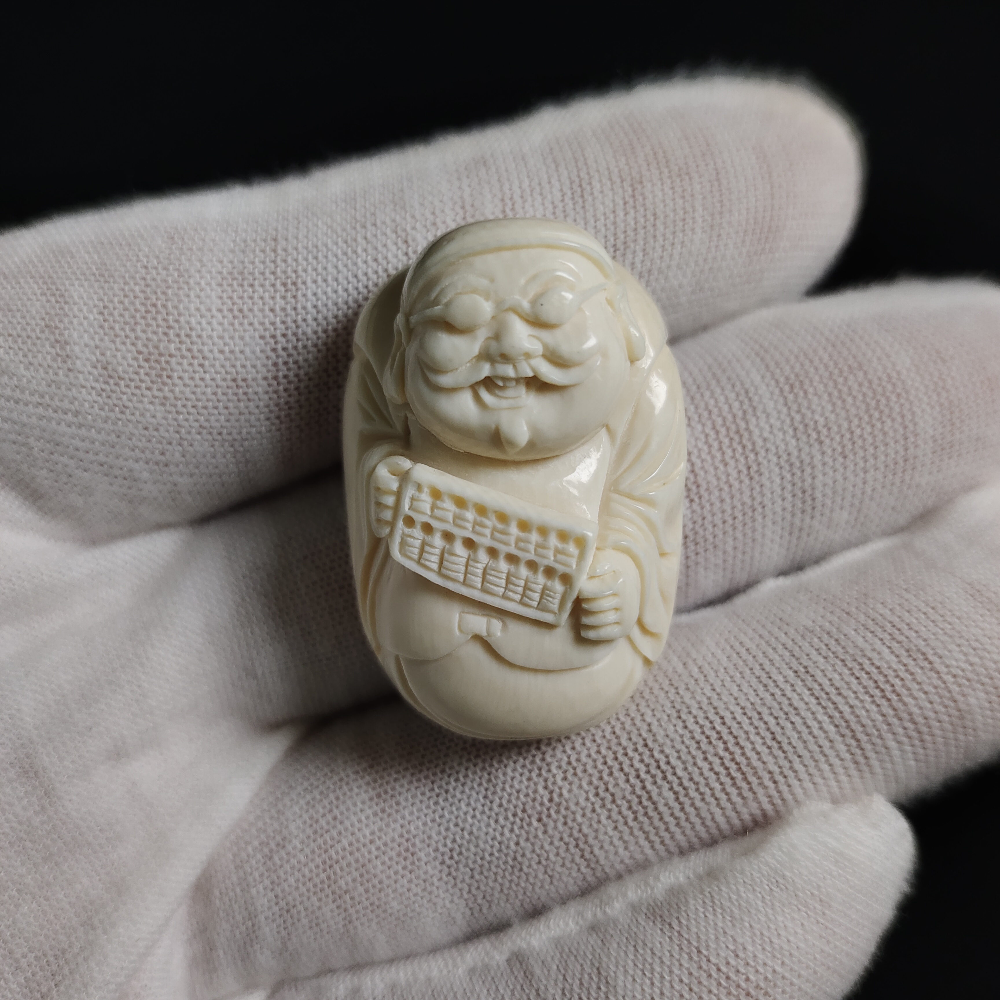 G111404 只做天然猛犸牙  地主 长32.5x宽22.5x厚15.5mm