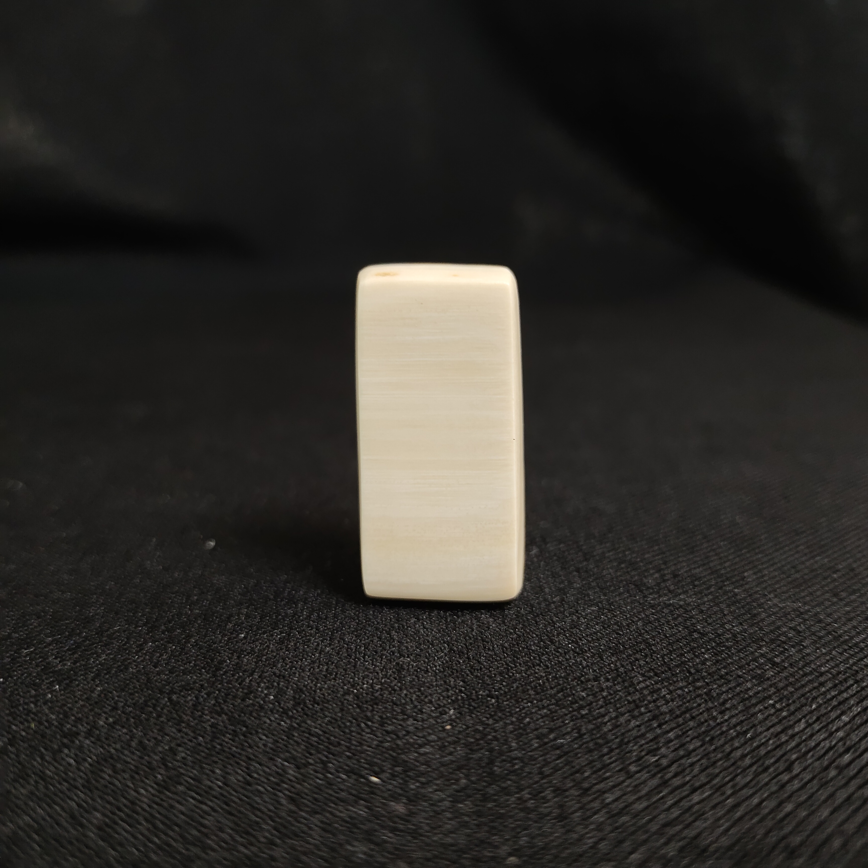 H102902 只做天然猛犸牙 无事牌 长32x宽16x厚7mm