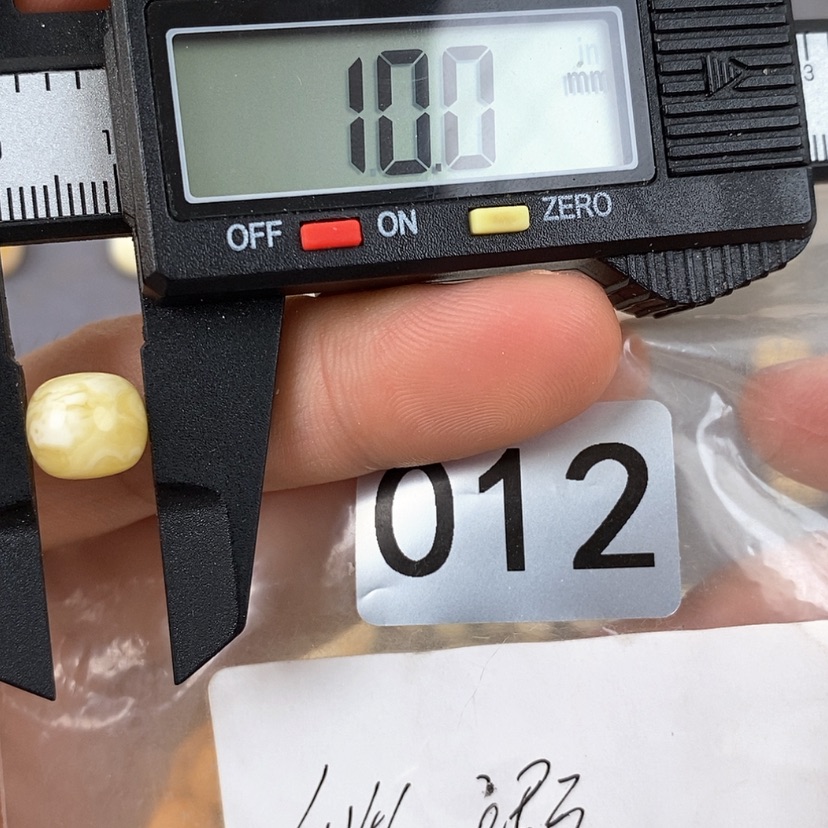 【闪购商品】琥珀裸石未镶嵌