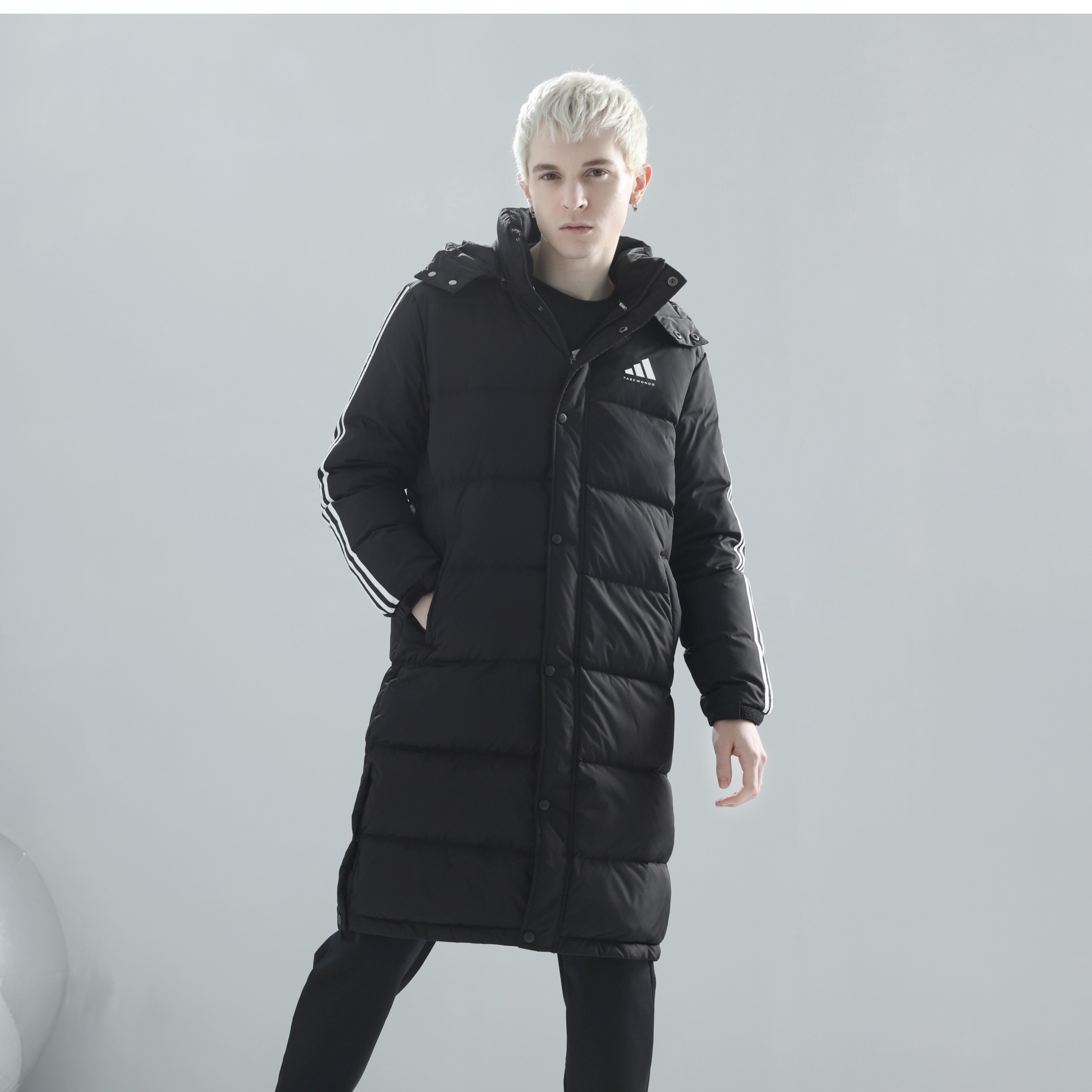 【凡兮精选】adidas/阿迪达斯休闲加厚保暖长款羽绒服 ADIPK01T