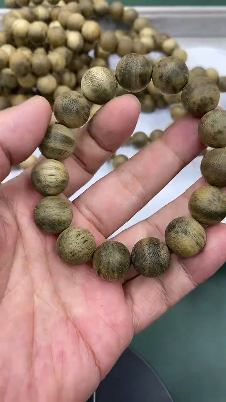 【闪购商品】沉香手串ct04