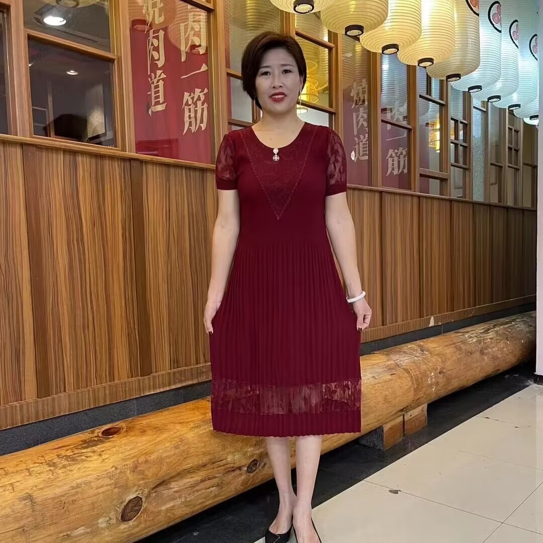 年轻妈妈夏款洋气雪纺连衣裙气质高贵40岁50中老年女装短袖长裙子