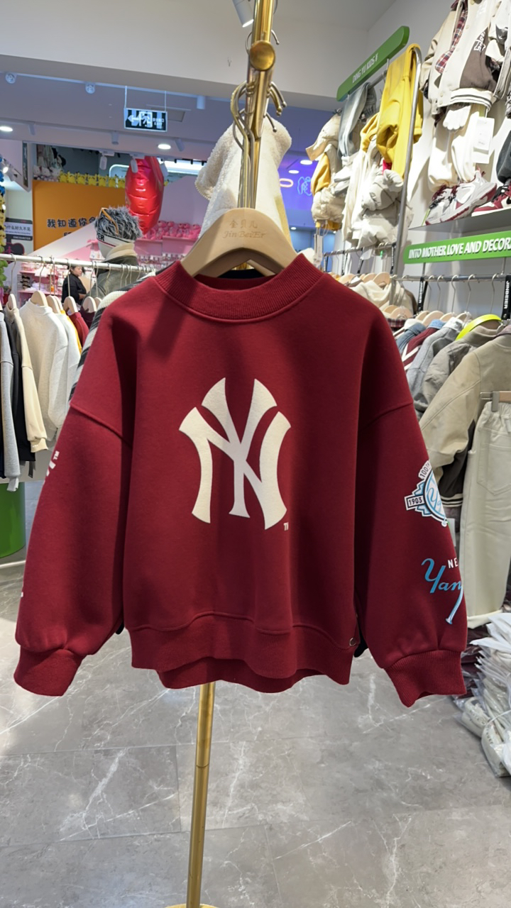 金贝儿一体绒卫衣