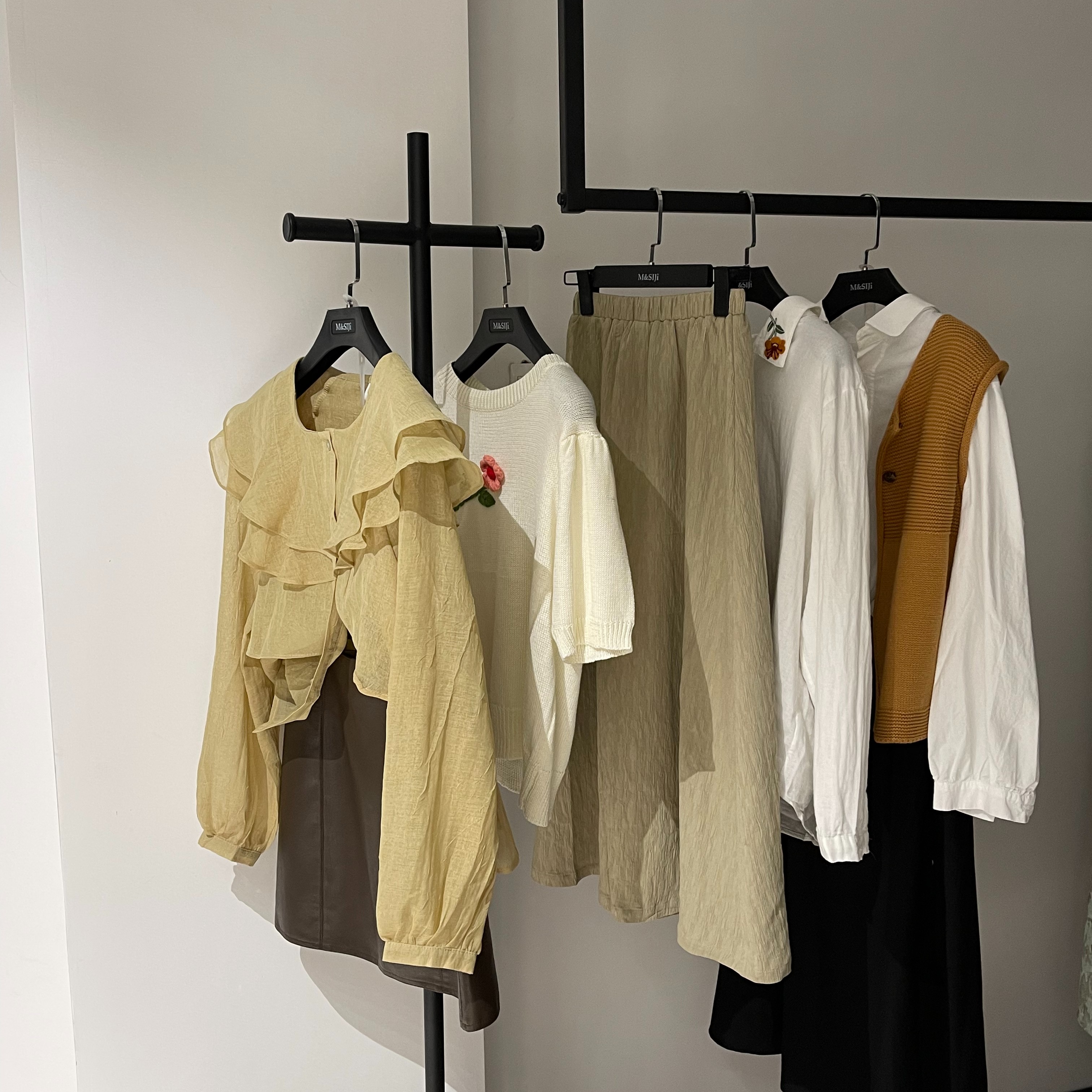 新款孤品福利 ！！！衬衫 套装 开衫气质时尚休闲百搭