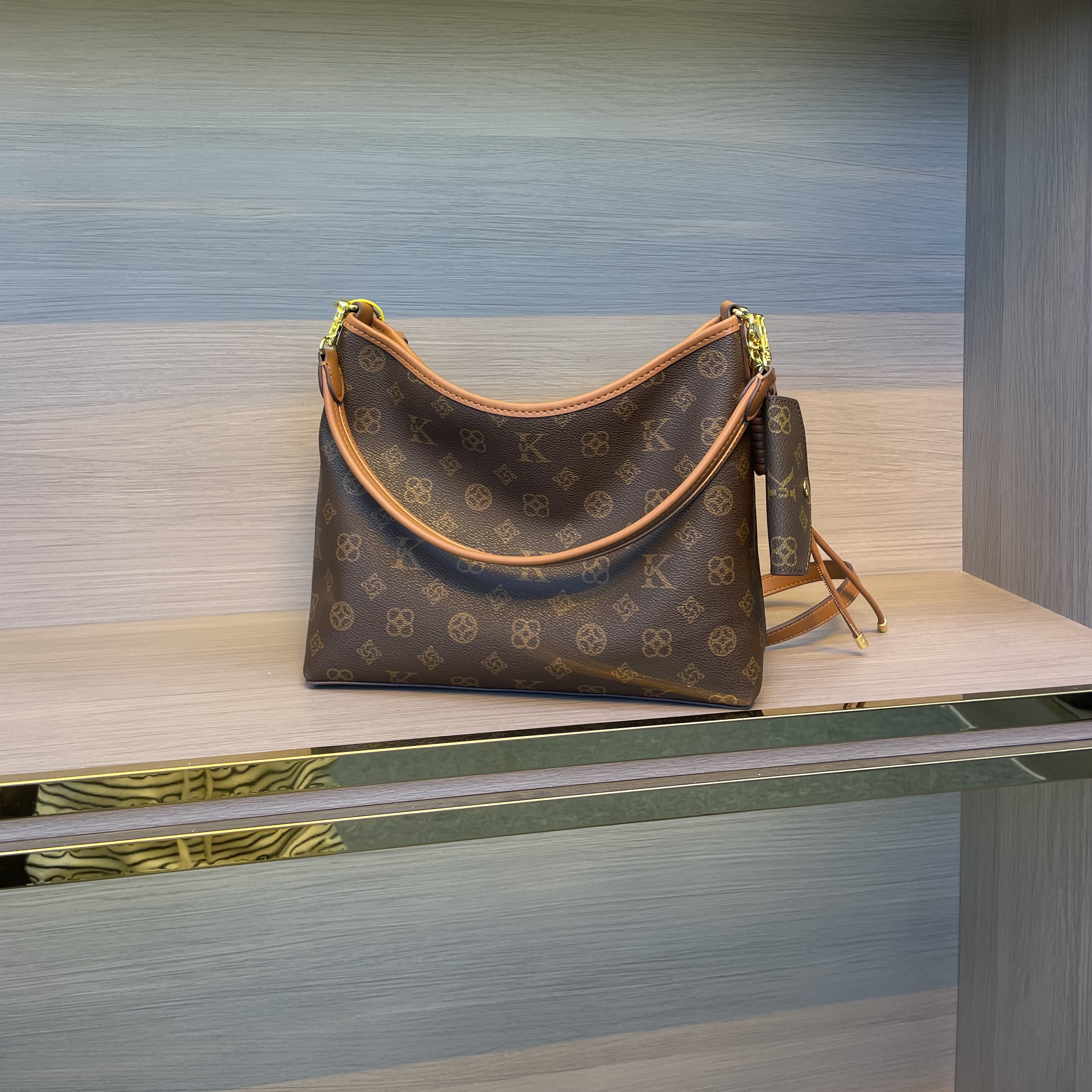 UK定制新款托特包时尚潮流单肩斜跨包