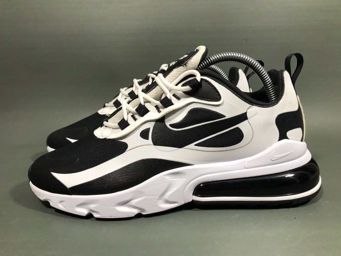 42码 耐克 Air max 270 黑白跑步鞋运动鞋/无原盒/公价1139缺鞋垫