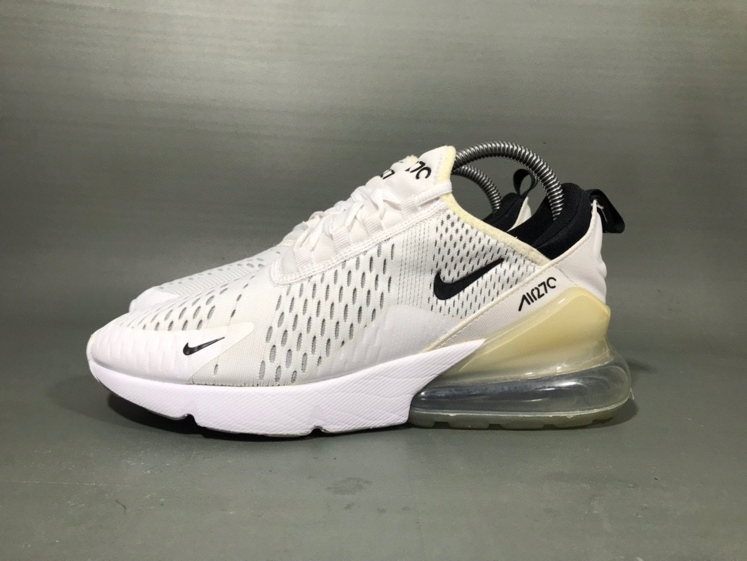 40码 耐克 Air max 270 白黑跑步鞋运动鞋/无原盒/公价1242 偏小