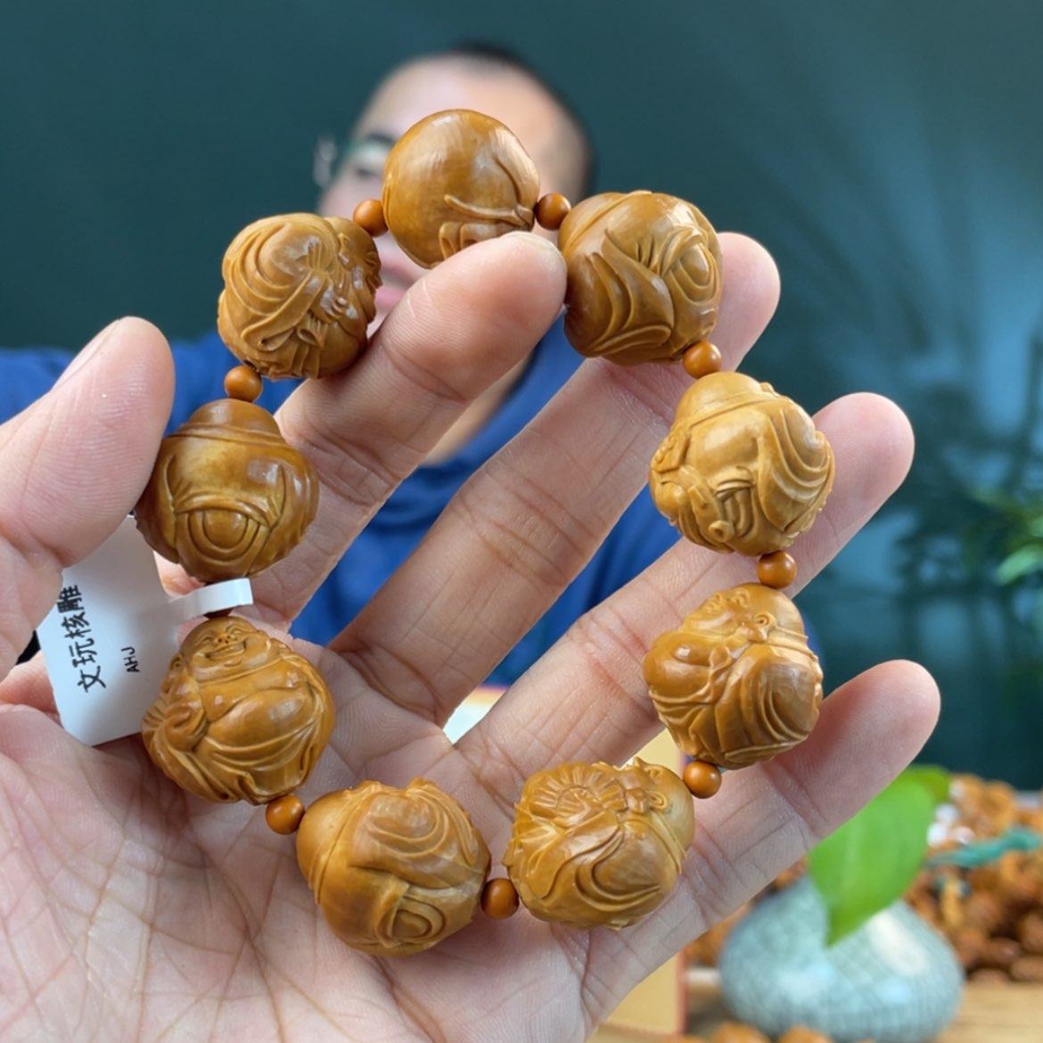 【闪购商品】橄榄核手串梦****?