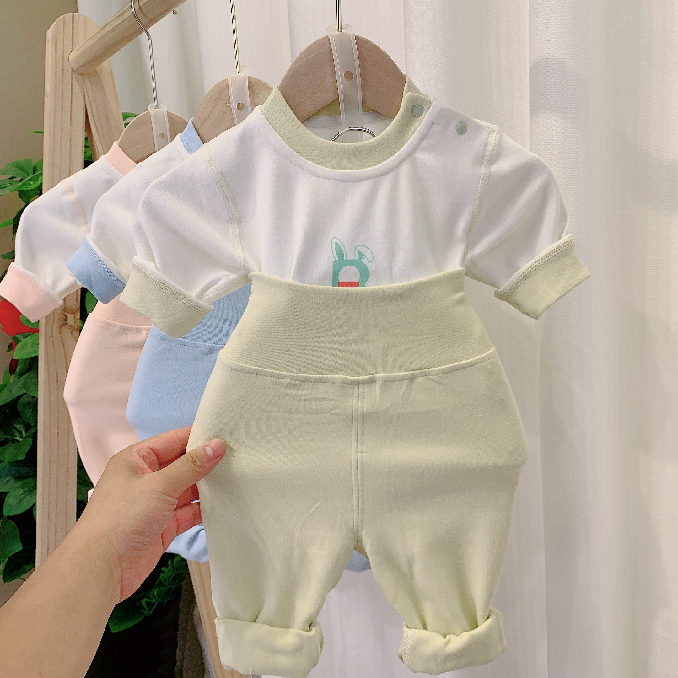 7896婴儿套装婴幼儿舒绒高腰护肚秋衣秋裤家居服棉婴儿秋衣裤套装