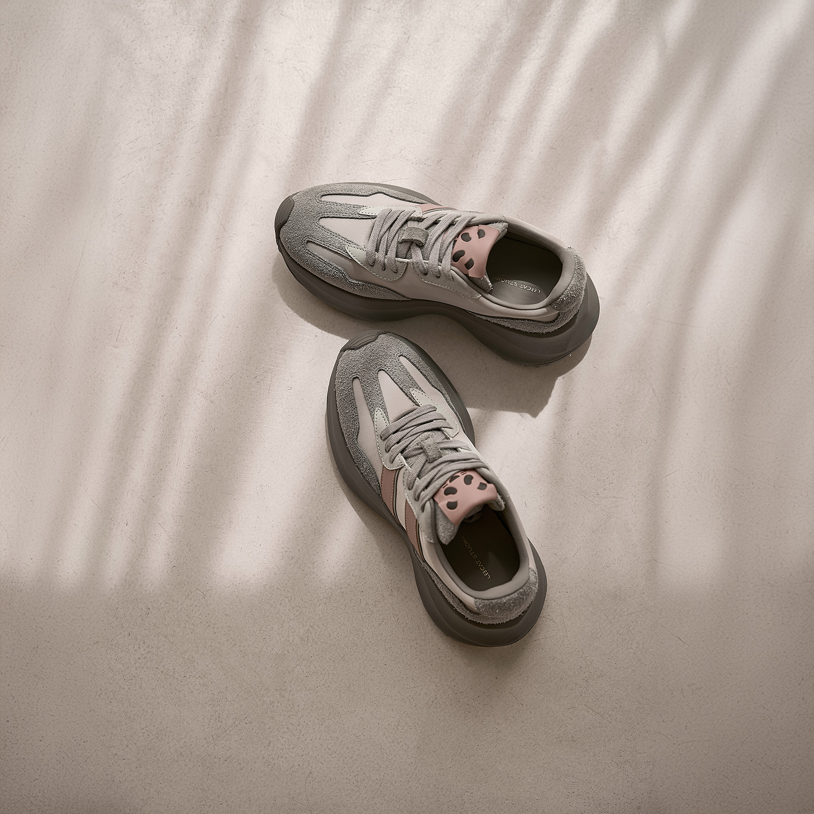 LeeCat Studio | 2024年新款百搭厚底软底高档系带休闲阿甘鞋女鞋