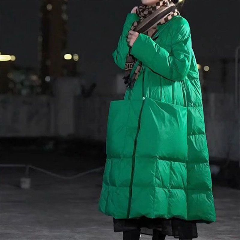 波司豋90白鸭绒冬季过膝大口袋羽绒服女中长款立领宽松大码气质时
