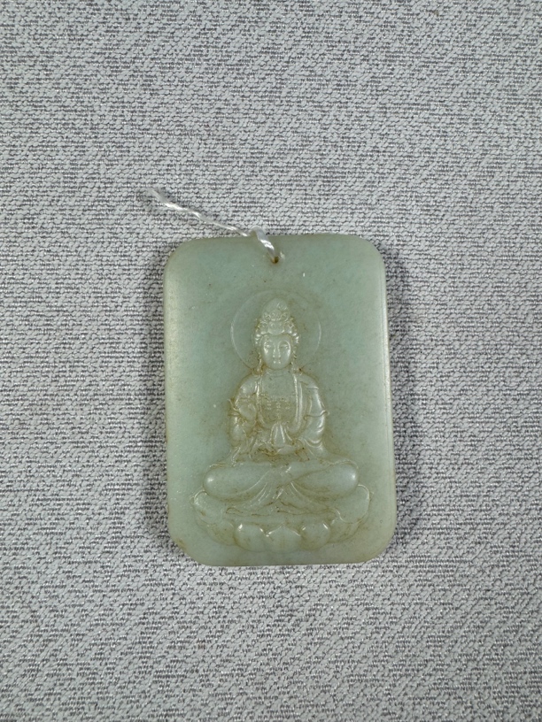 佛牌 可携带 可收藏  皮壳苍老 雕工精细