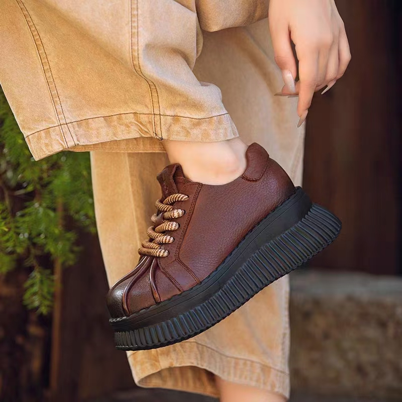 秋季新款厚底头层牛皮松糕底.时尚百搭款