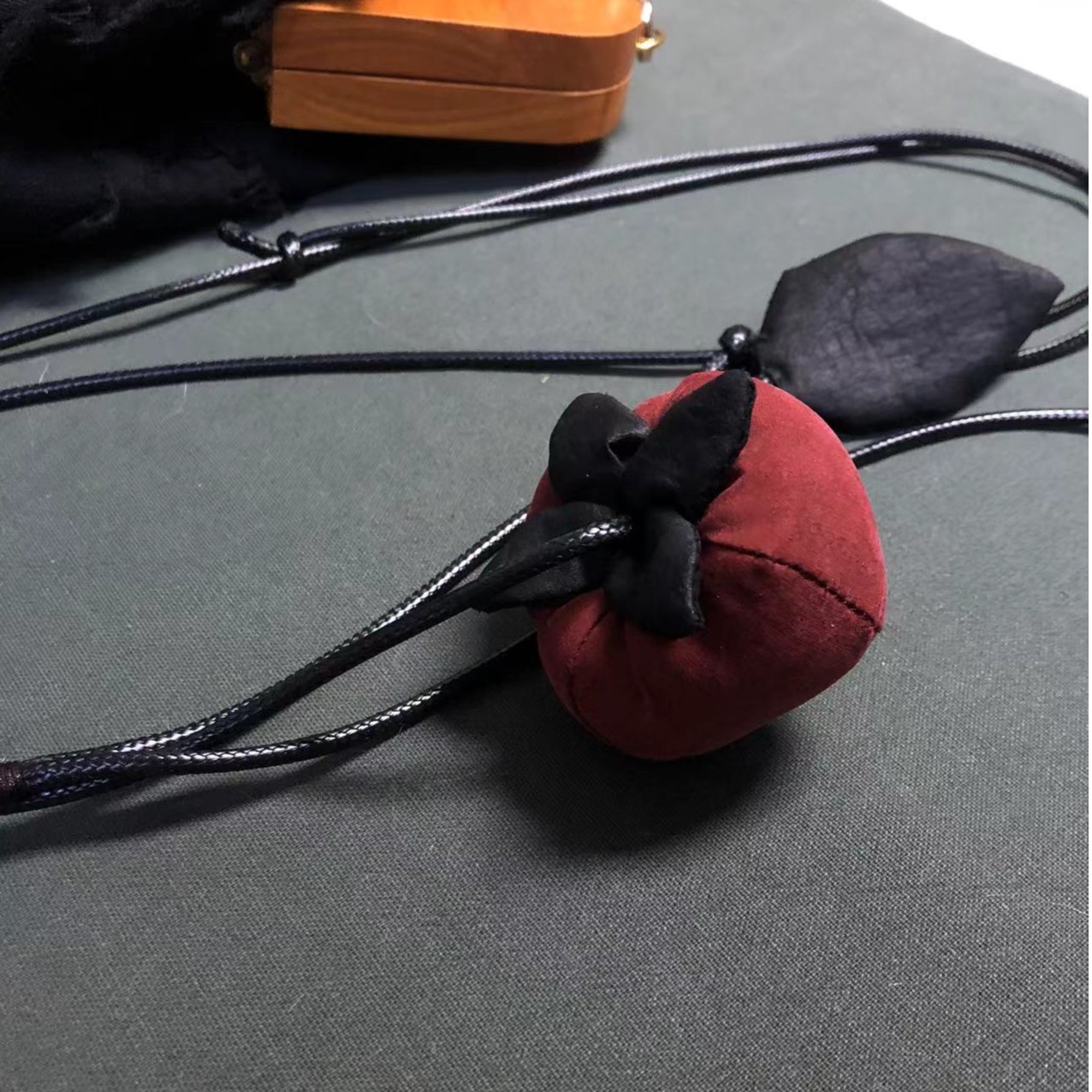 非金属布艺项链 秋冬新款 事事如意项链 气质复古 创意饰品轻奢