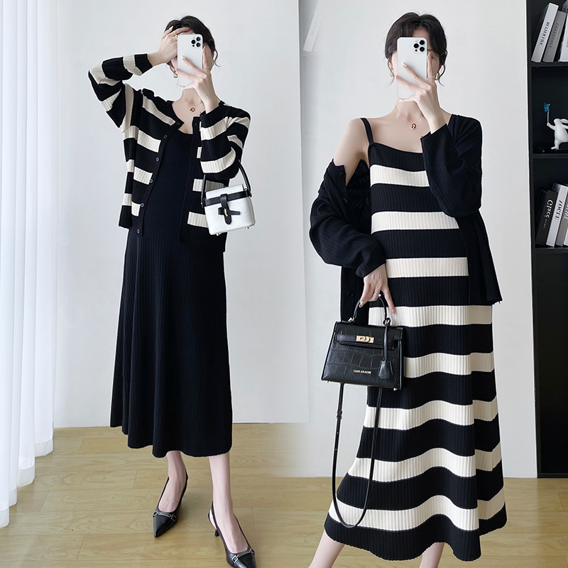 孕妇春秋装时尚潮妈两件套宽松针织条纹长袖开衫+吊带孕妇装