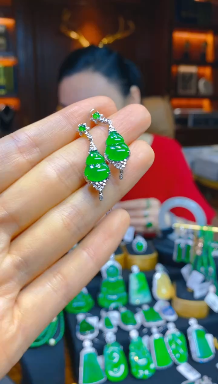 【闪购商品】翡翠62175-18K金镶嵌葫芦耳坠（分两单）总9.5k