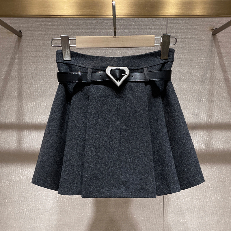 灰色半身裙2025秋新款韩系学院风高腰显瘦简约百搭A字裙百褶短裙