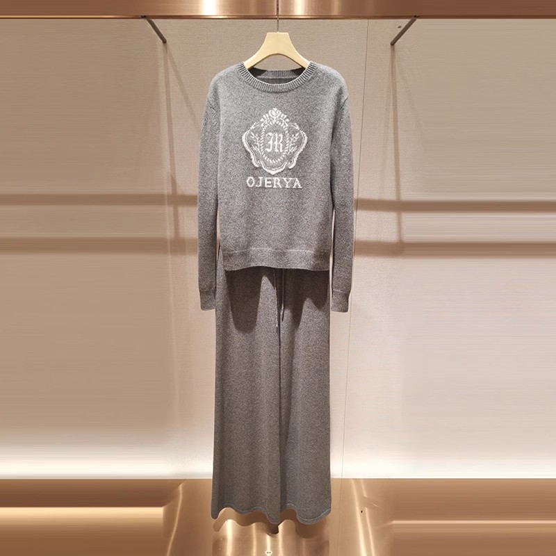 时尚简约灰色2025年秋冬新款气质字母图案上衣宽松裤腿裤羊毛套装