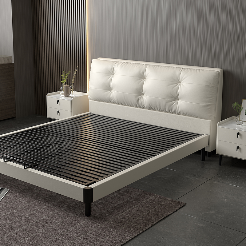 真皮床意式轻奢碳素钢家用双人床婚床主卧室大床软包1.8米2米云朵