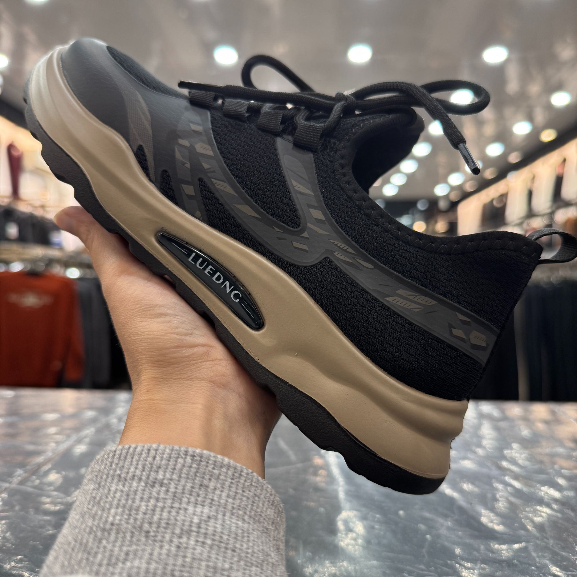 【大公道实体】新款时尚百搭男士网面超轻底运动休闲鞋18018