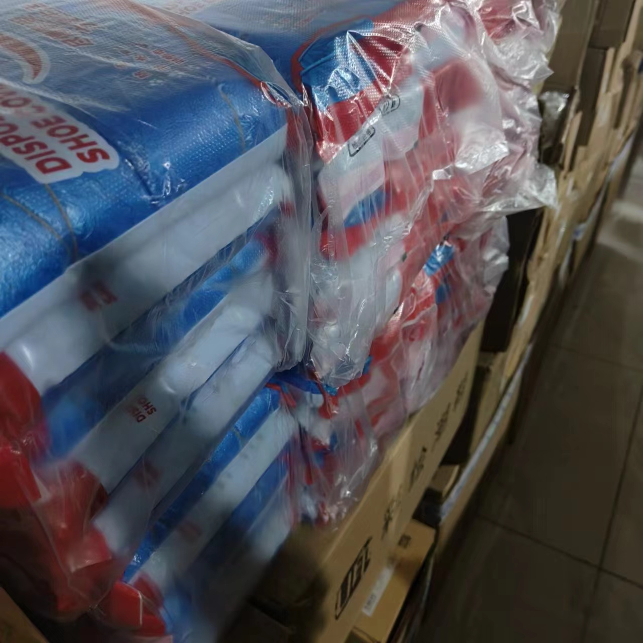 【D20-6-640】一次性鞋套