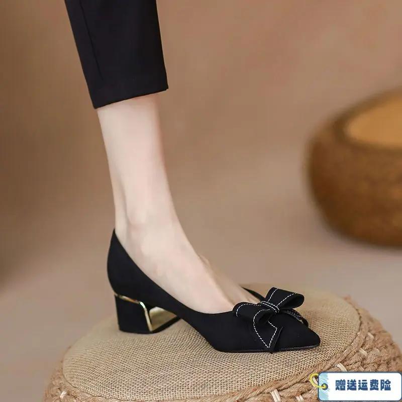新款牌黑色单鞋女新款蝴蝶结中跟尖头软底浅口职业粗跟工作