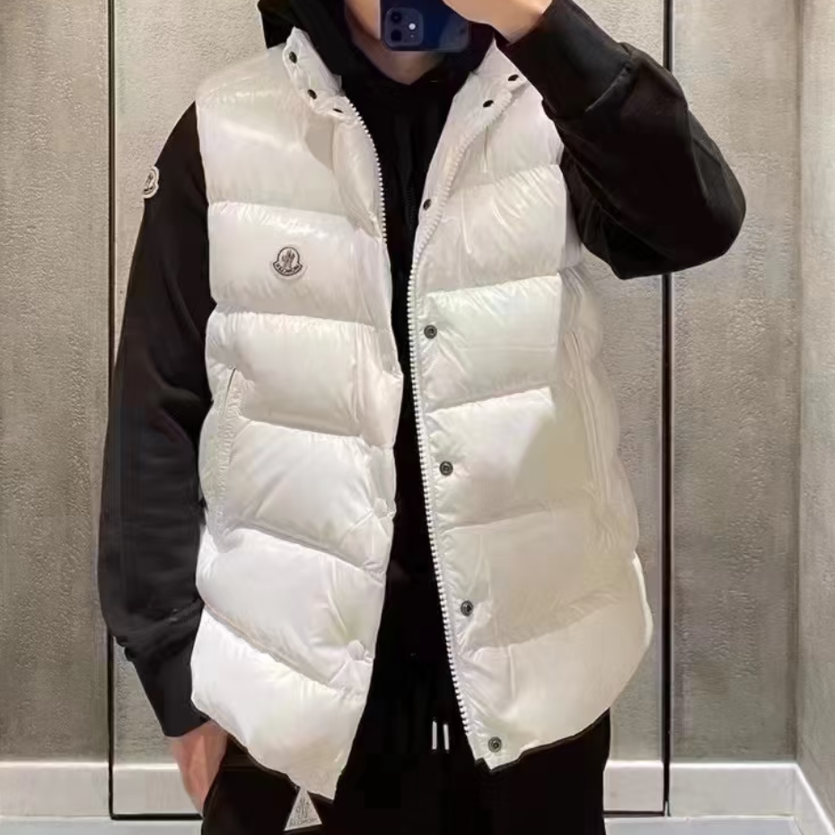 全新未使用 MONCLER 蒙口 经典TIBB立领短款羽绒马甲白色保暖男女