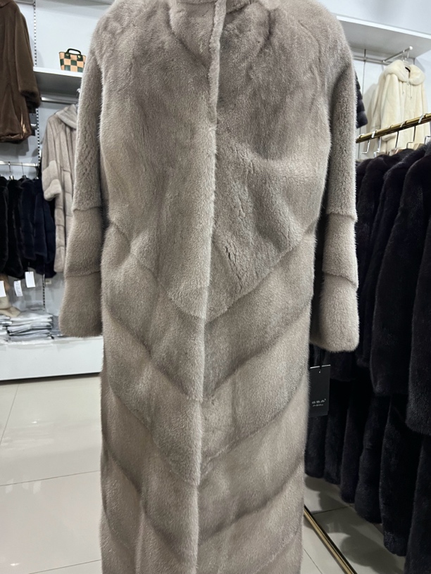 女士中长款进口水貂