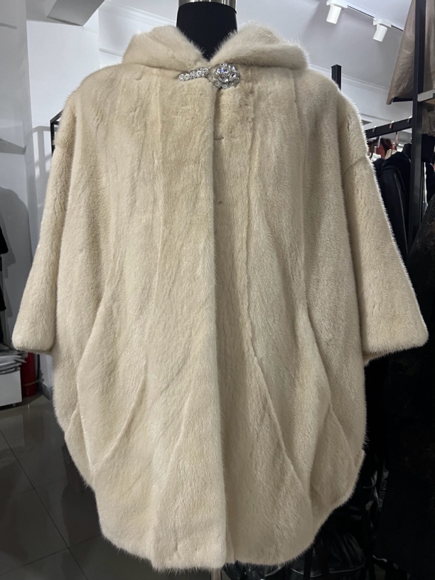 女士常规蝙蝠进口水貂毛