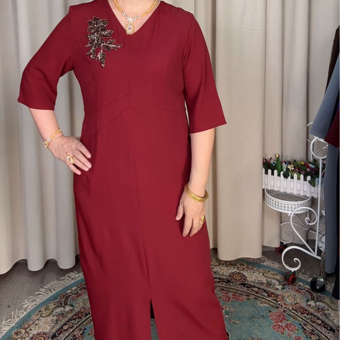 新款时尚连衣裙气质修身中长款民族风连衣裙