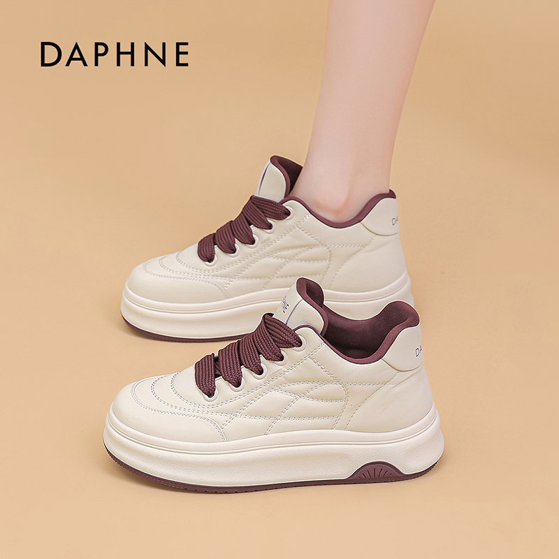 达芙妮显腿长高帮小白鞋厚底增高松糕板鞋新款软底舒适运动休闲鞋