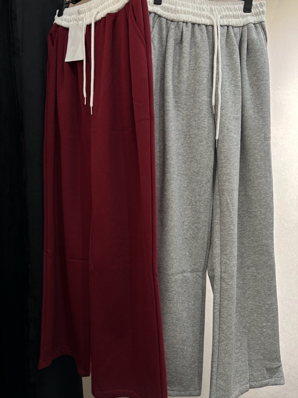 直筒长款毛绒运动裤