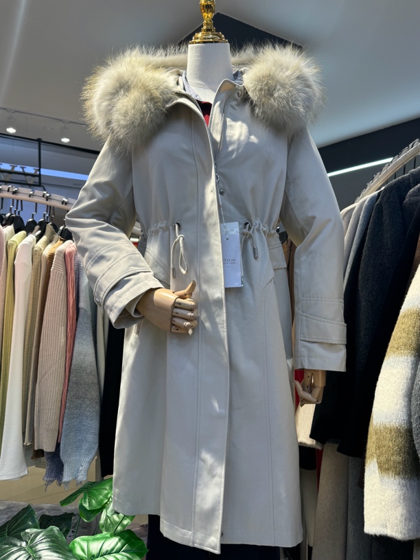 【VV FUSHI】P24116833 秋冬时尚可拆卸兔毛内胆收腰显瘦派克服女款