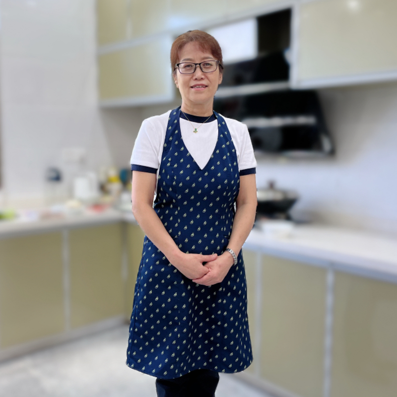 小玉工厂定制 婆婆同款围裙 防水防油防污时尚女士挂脖成人做饭