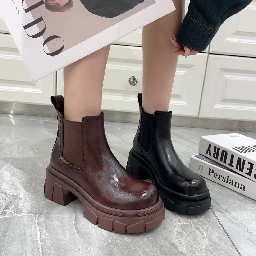 8125-803时尚秋款百搭厚底烟筒靴