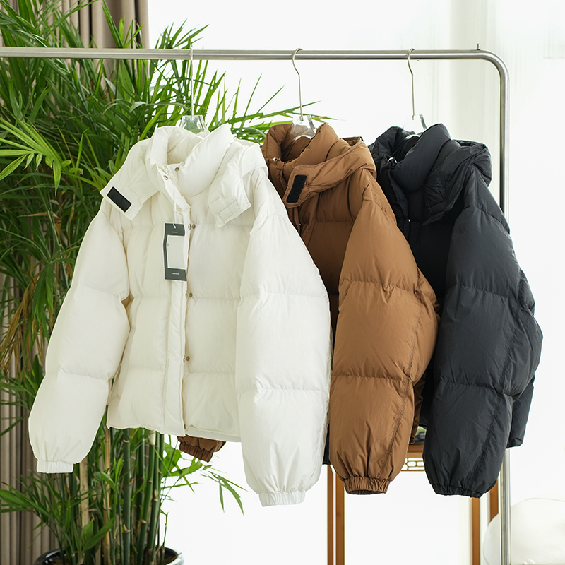 淘金鱼2023冬季新款面包服立领连帽白鸭绒加厚时尚保暖短外套简约