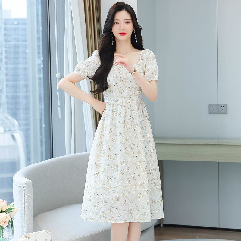 2024夏季穿搭小清新碎花甜美收腰显瘦连衣裙子胖mm大码假套装女初