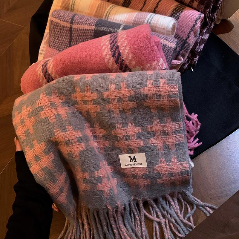 仿羊绒粉色格子围巾冬季女保暖情侣韩系百搭学生围脖可爱少女披肩