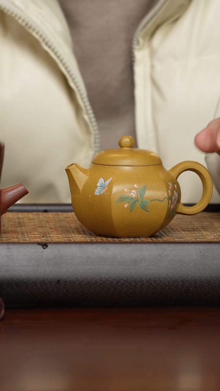 【闪购商品】紫砂茶壶黄金段泥绘六方——GP4