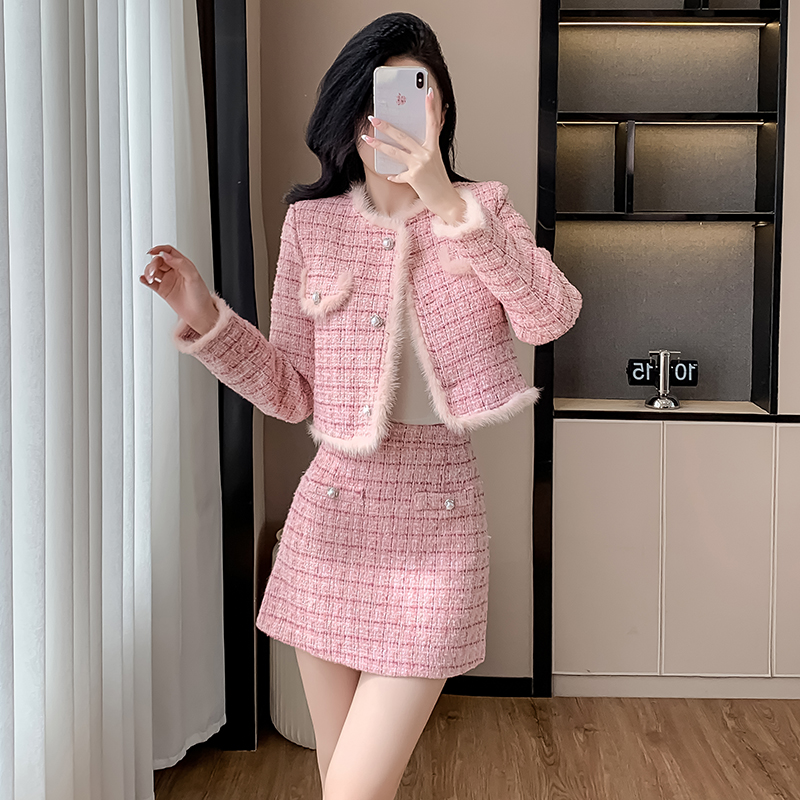 2024秋冬新款轻奢小香风加厚高级感套装裙毛呢粉色名媛气质外套女