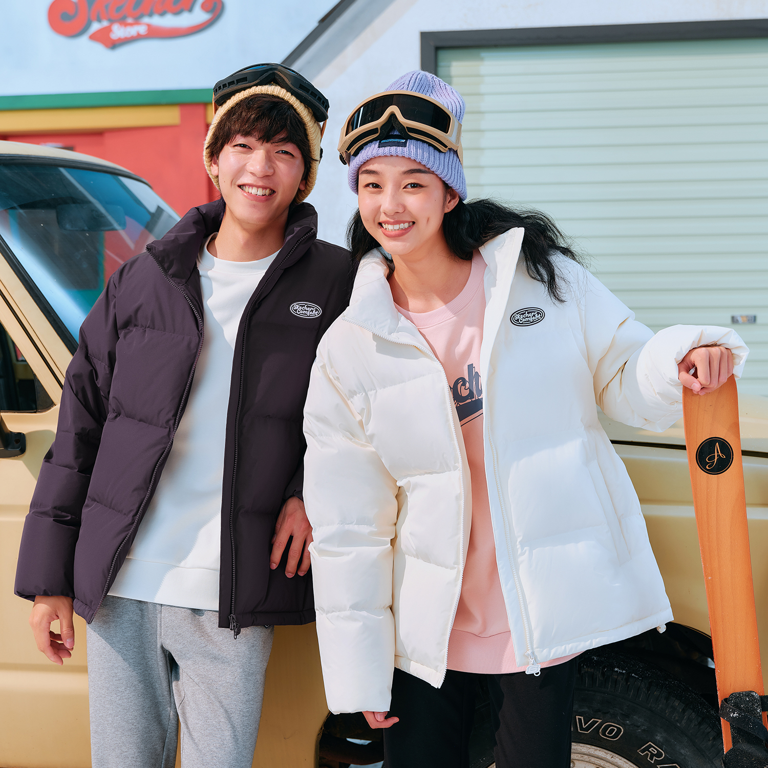 斯凯奇官方男女同款轻盈保暖棉服冬季情侣梭织短款羽绒服L423U101