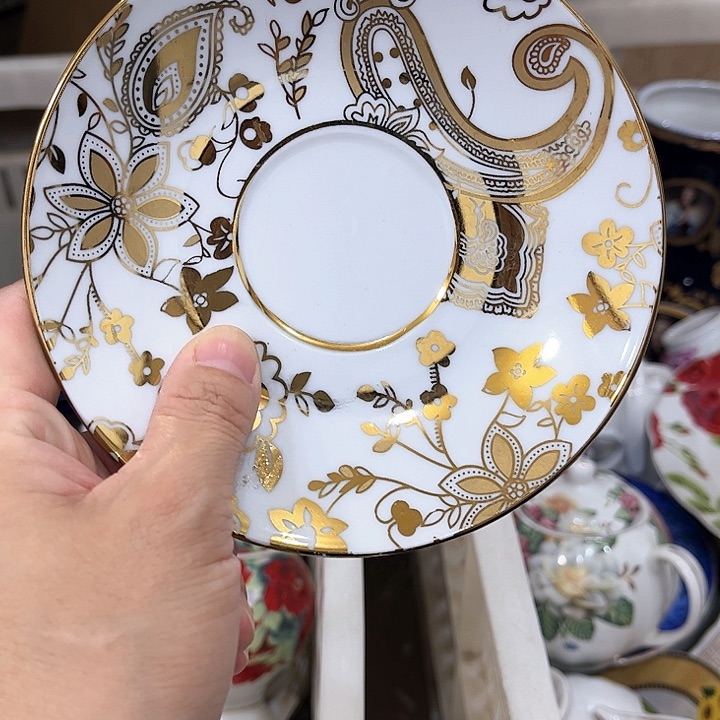 罐陶瓷陶瓷陶瓷4只………………………………